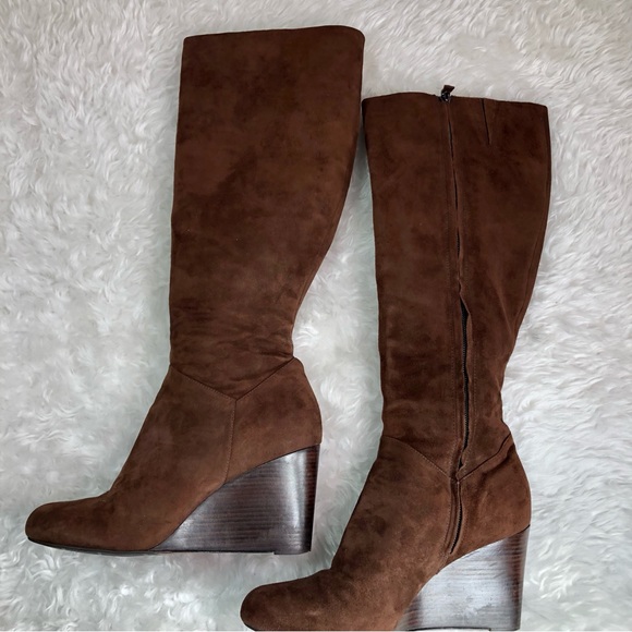 COLE HAAN NIKE WOMENS BROWN SUEDE WEDGE BOOT 9 - Picture 5 of 14
